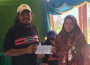 Bentuk Bela Sungkawa, Anggota TNI-Polri Dan Pangkalan Ojek Stadion Surya Pagi Berikan Bantuan Dukacita Kepada Keluarga Duka