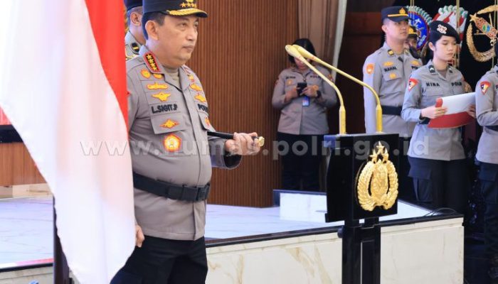 Rabu Kemarin, Kapolri Gelar Kenaikan Pangkat 17 Pati-Pamen Polri.