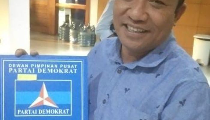 Wah ….! MM Menerima Mandat Tugas Dari DPP Partai Demokrat untuk Cabup Sula