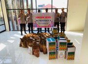 Polres Sula Berikan Bansos Kepada Purnawirawan Polri