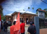 Tidak Netral, Tiga Organisasi Marhaenis Demo Bawaslu Sula.