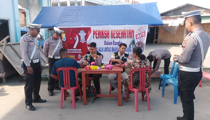 HUT Lalu Lintas Ke-69, Polres Kepulauan Sula Gelar Bakti Kesehatan