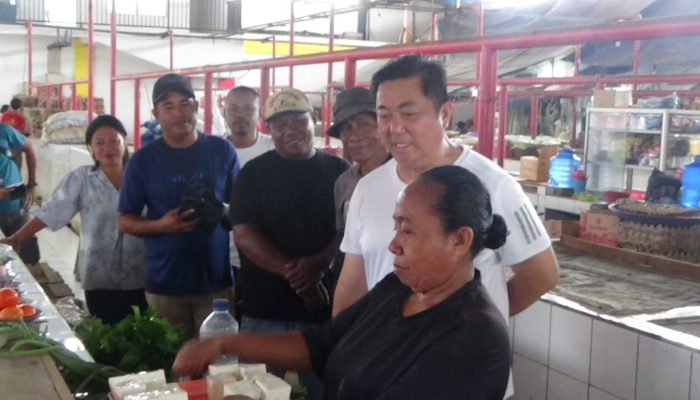 Ini Harapan Pedagang Pasar Makdahi Ke Calon Bupati HT MANIS