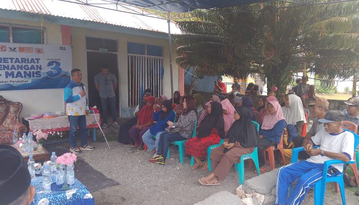 Blusukan Di Desa Waigoiyofa, HT-Manis Ajak Warga Sukseskan Pilkada Damai