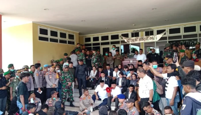 Aliansi AMARAH Guncang Halut : Ratusan Massa Desak Evaluasi Rezim Prabowo-Gibran dan Tuntaskan Isu Daerah