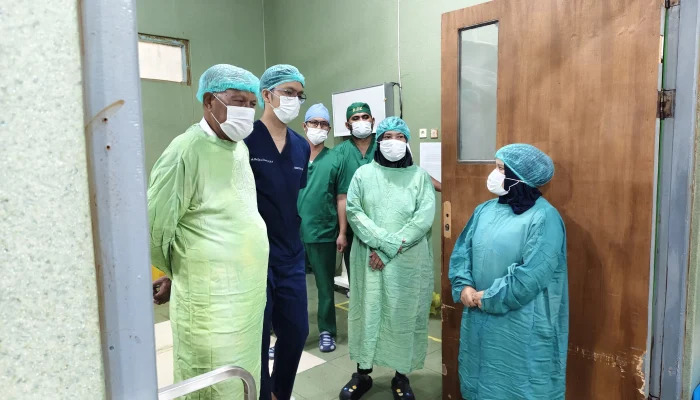 Melihat Dunia Kembali Tanpa Biaya, Pemda Sula Hadirkan Operasi Katarak Gratis