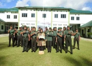 Kasih Negara untuk Pejuang Bangsa: Kodim 1510/Sula Serahkan Seragam PNS kepada Kakak Almarhum Pratu Haris Umaternate