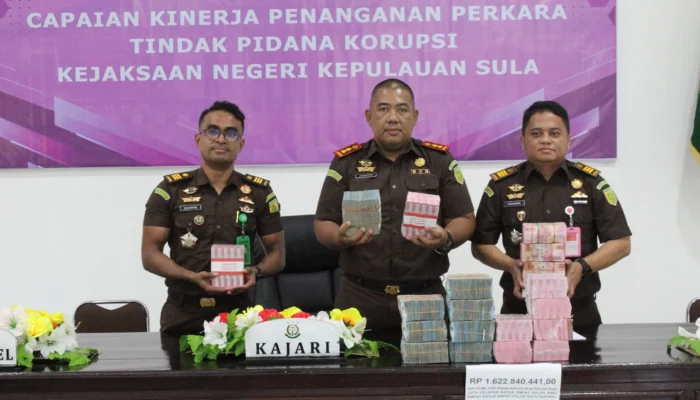 Jelang HAKORDIA 2025, Kejari Sula Gempur Korupsi: 5 Tersangka, Miliar Rupiah Uang Negara Diselamatkan