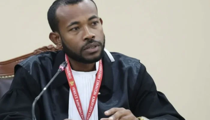 Kuasa Hukum Yance Dasnarebo Desak Bupati Raja Ampat Copot Sekda: Hukum Tidak Boleh Tebang Pilih