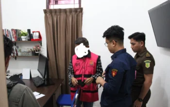 Kejari Sula Tahan Tersangka Korupsi Dana BTT Pengadaan BMHP 2021