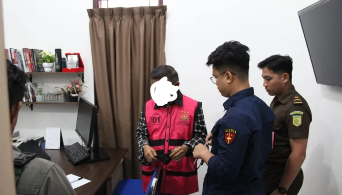 Kejari Sula Tahan Tersangka Korupsi Dana BTT Pengadaan BMHP 2021