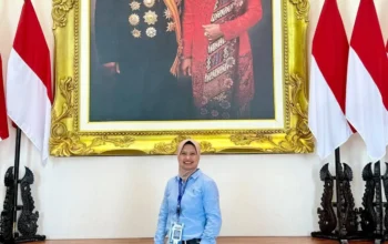Masmina Ali Umacina Salurkan Bantuan Material untuk Renovasi Masjid di Waisum
