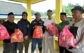 Tangis Warga di Tengah Banjir Ramadhan, Masmina Ali Umacina Hadir Bawa Harapan Menjelang Idul Fitri