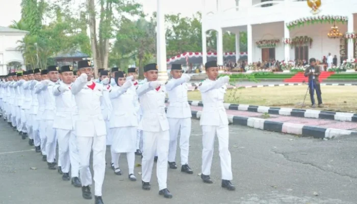 Wabup Sula Pimpin Upacara Penurunan Bendera HUT Ke- 81 RI