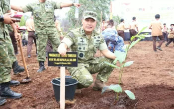 Pangdam XIX/Tuanku Tambusai Bersama TNI-Polri dan Buruh Perkuat Kepedulian Lingkungan